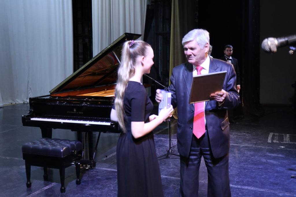 В Севастополе наградили юных музыкантов